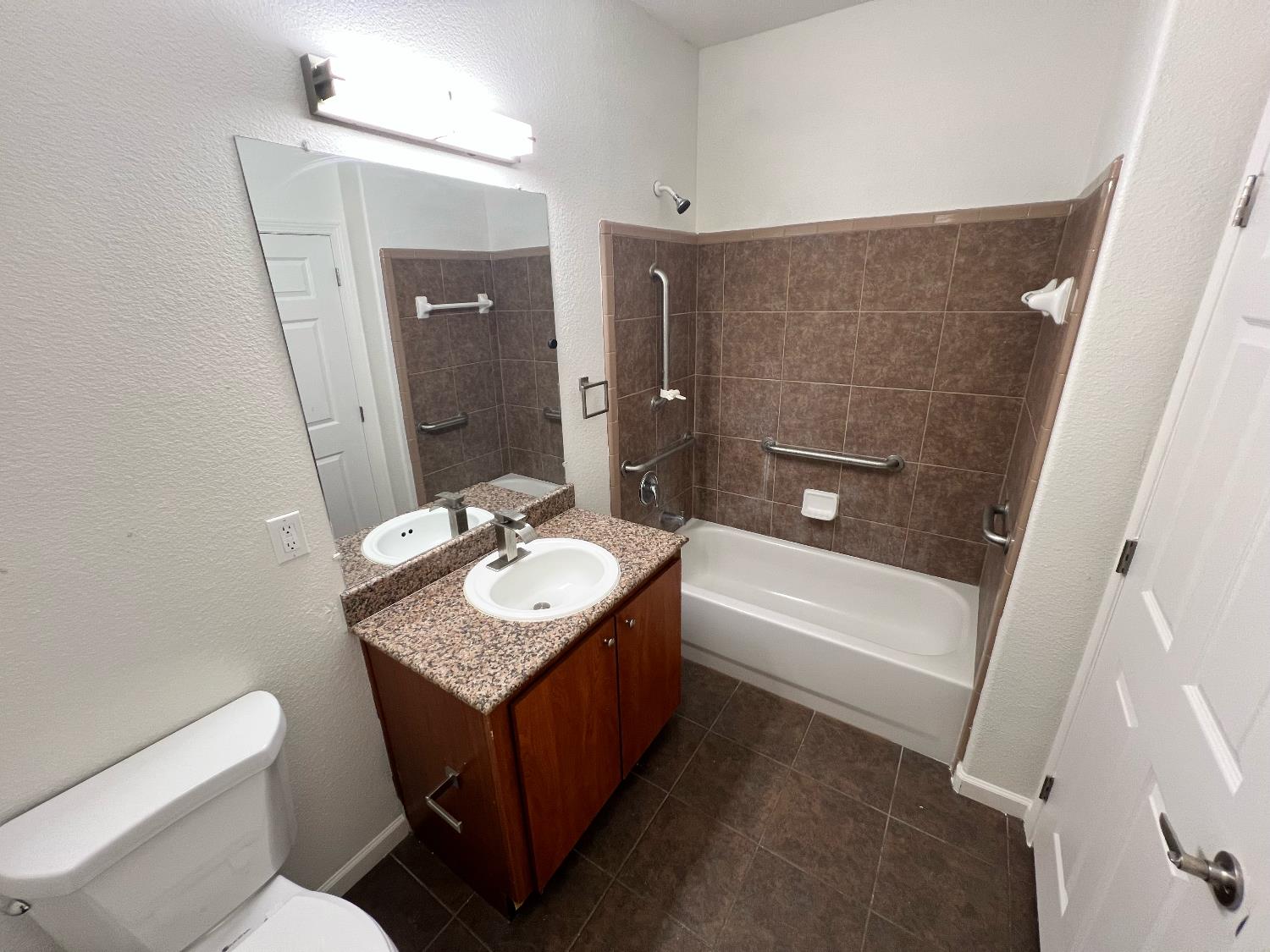 Detail Gallery Image 17 of 39 For 8434 Walerga Rd #1211,  Antelope,  CA 95843 - 2 Beds | 2 Baths