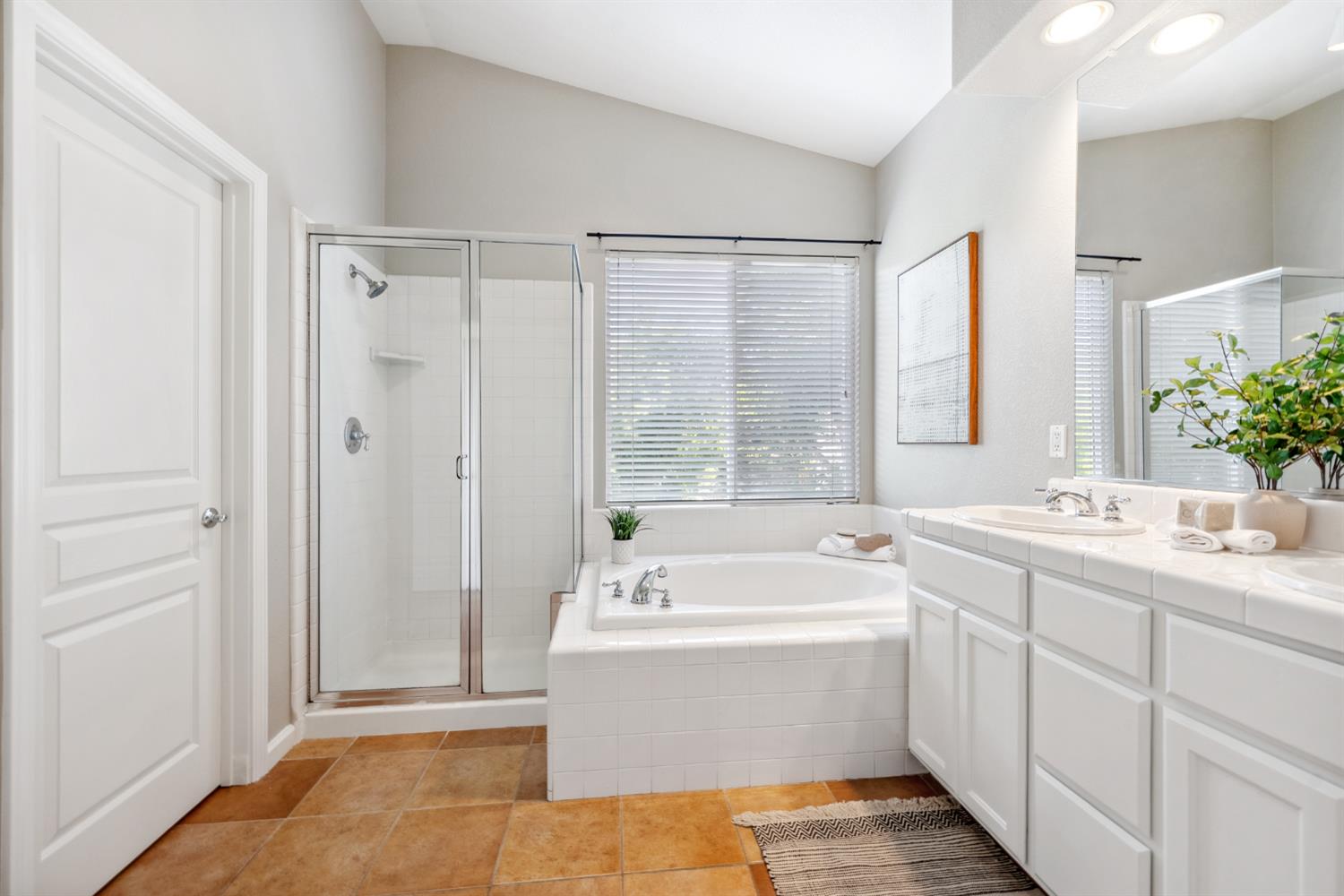 Detail Gallery Image 33 of 48 For 3234 Europa St, Roseville,  CA 95661 - 5 Beds | 3 Baths