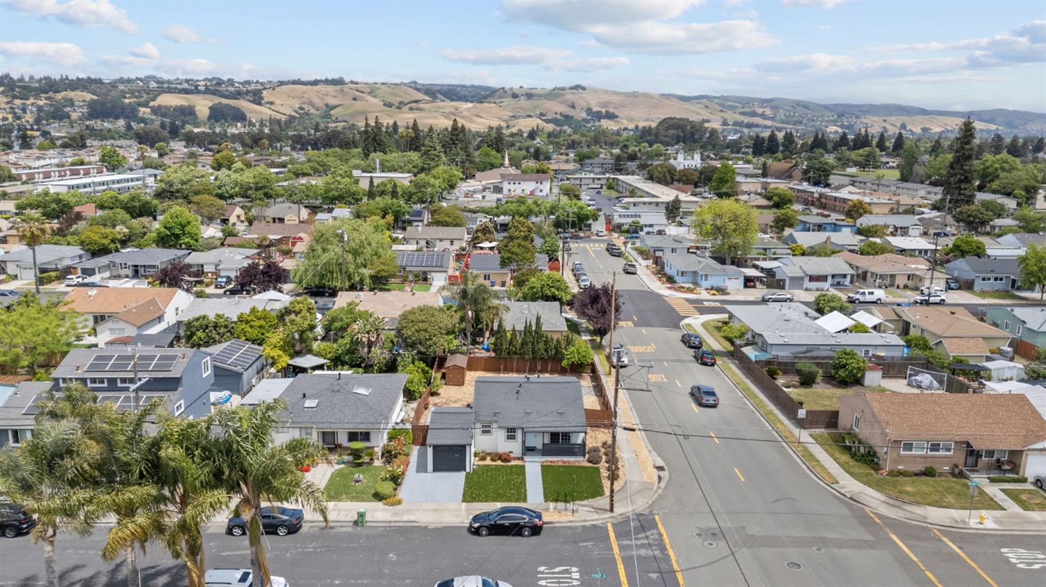 Detail Gallery Image 25 of 30 For 26184 Stanwood Ave, Hayward,  CA 94544 - 3 Beds | 2 Baths