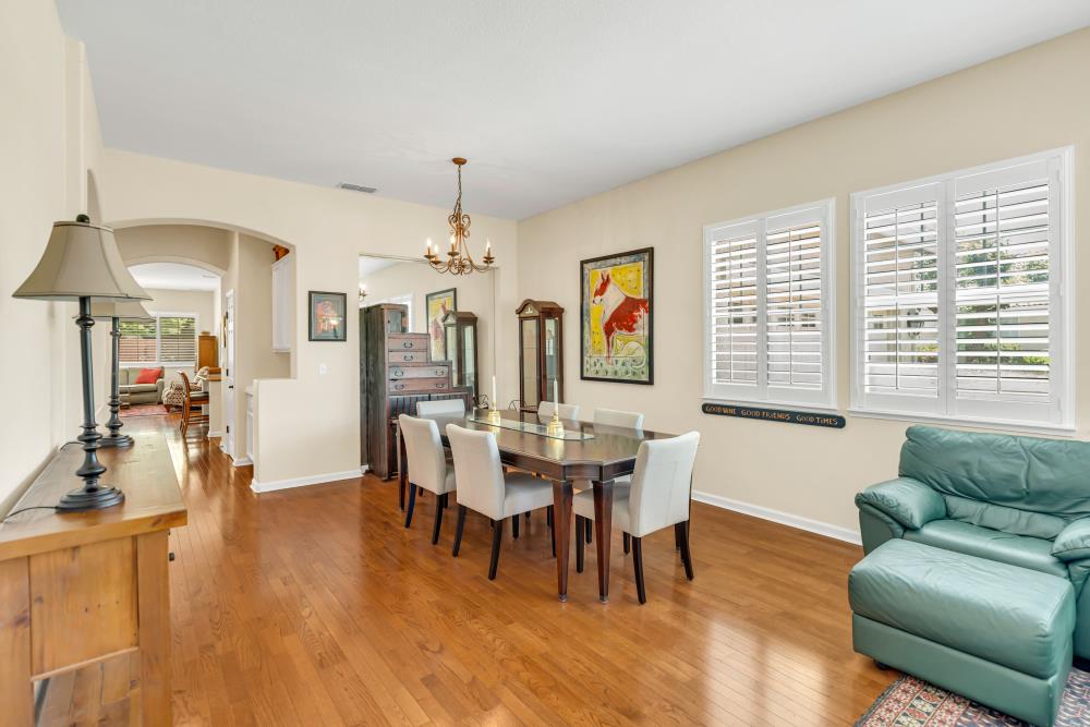 Detail Gallery Image 6 of 47 For 9145 Greendale Ct, Elk Grove,  CA 95758 - 4 Beds | 2 Baths