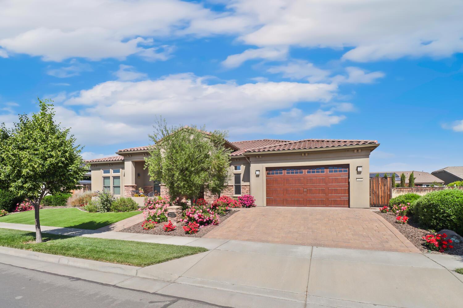 Detail Gallery Image 52 of 55 For 2253 Somerset Cir, Woodland,  CA 95776 - 3 Beds | 2 Baths
