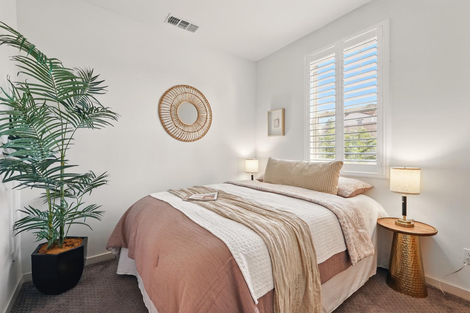 Detail Gallery Image 22 of 25 For 2601 Cleat Ln, Sacramento,  CA 95818 - 2 Beds | 2/1 Baths