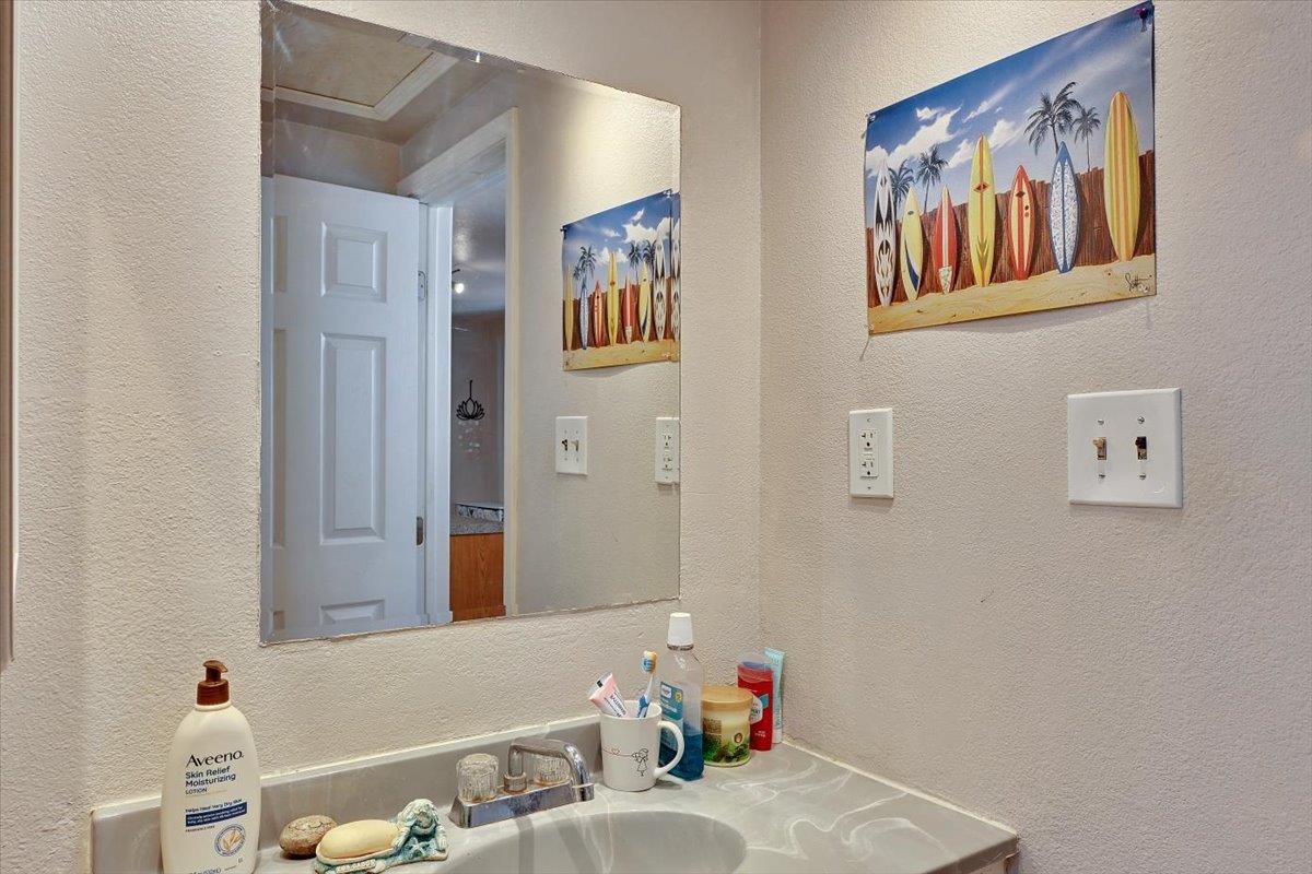 Detail Gallery Image 18 of 44 For 381 Foresthill Ave, Auburn,  CA 95603 - 3 Beds | 2 Baths