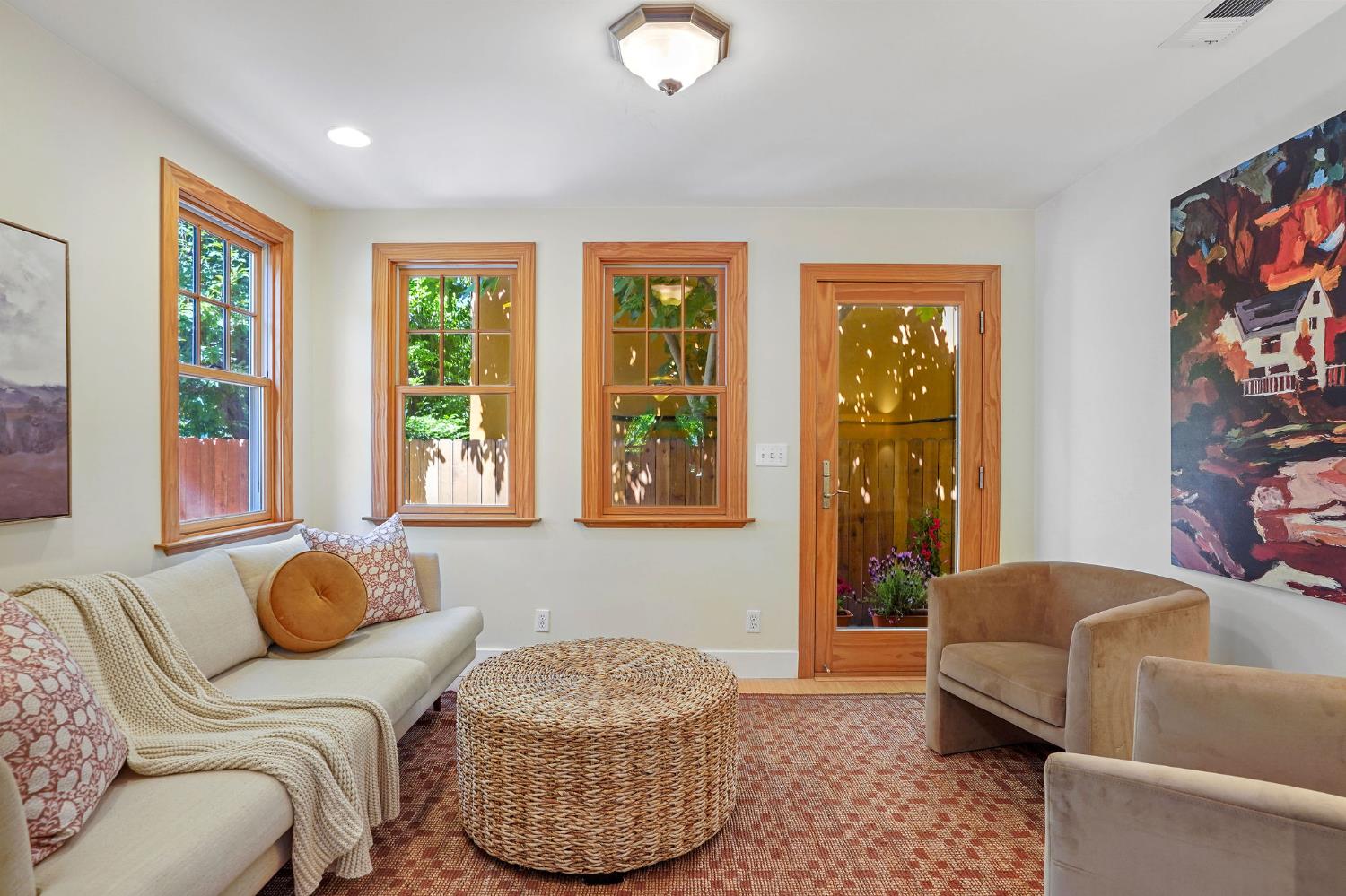 Photo #17: 225061604 Listing: Photo #17