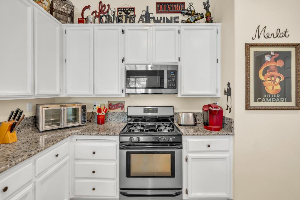 Detail Gallery Image 16 of 47 For 9145 Greendale Ct, Elk Grove,  CA 95758 - 4 Beds | 2 Baths