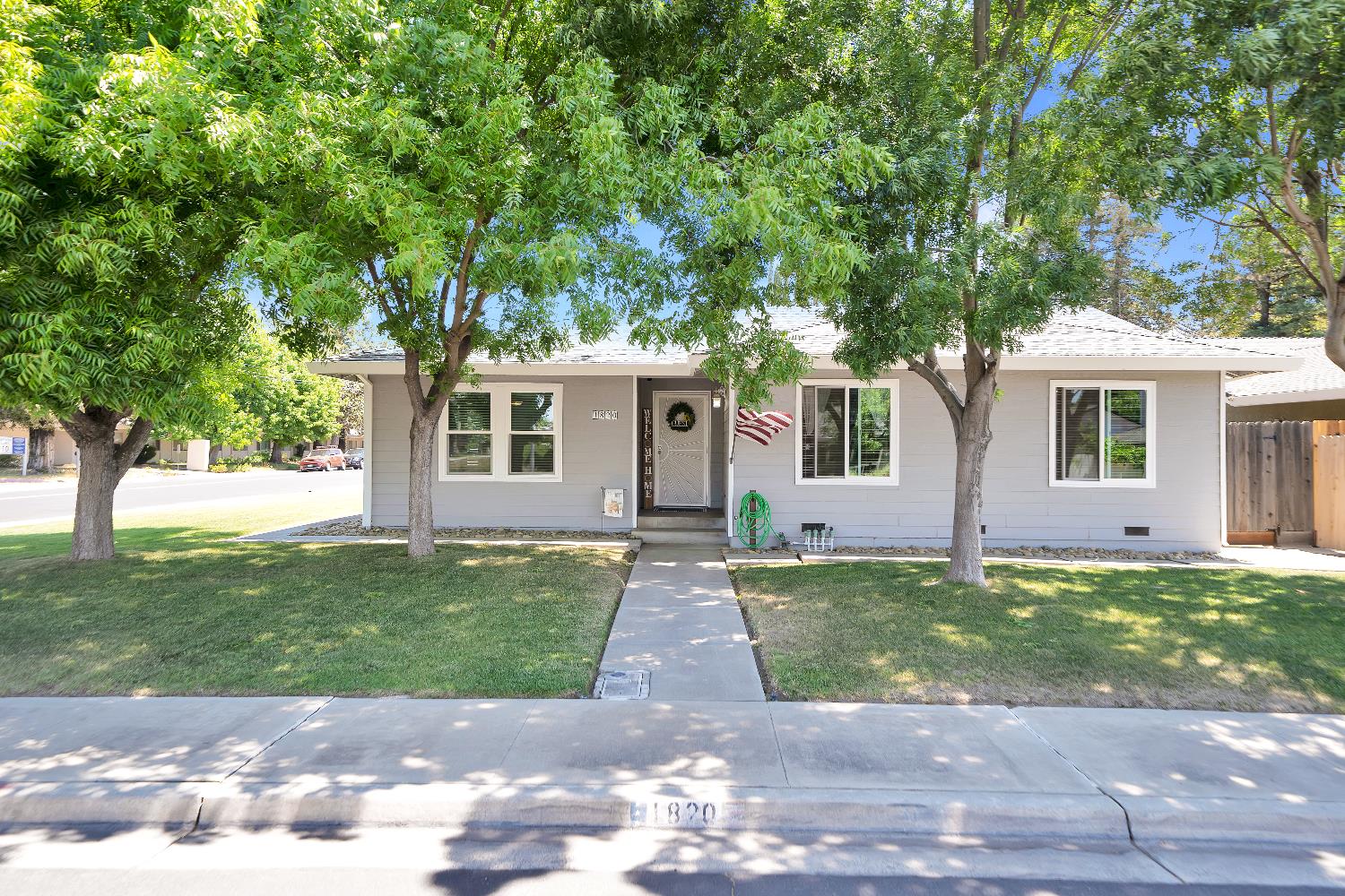 Detail Gallery Image 1 of 42 For 1820 N Highlands Ave, Turlock,  CA 95382 - 3 Beds | 2 Baths