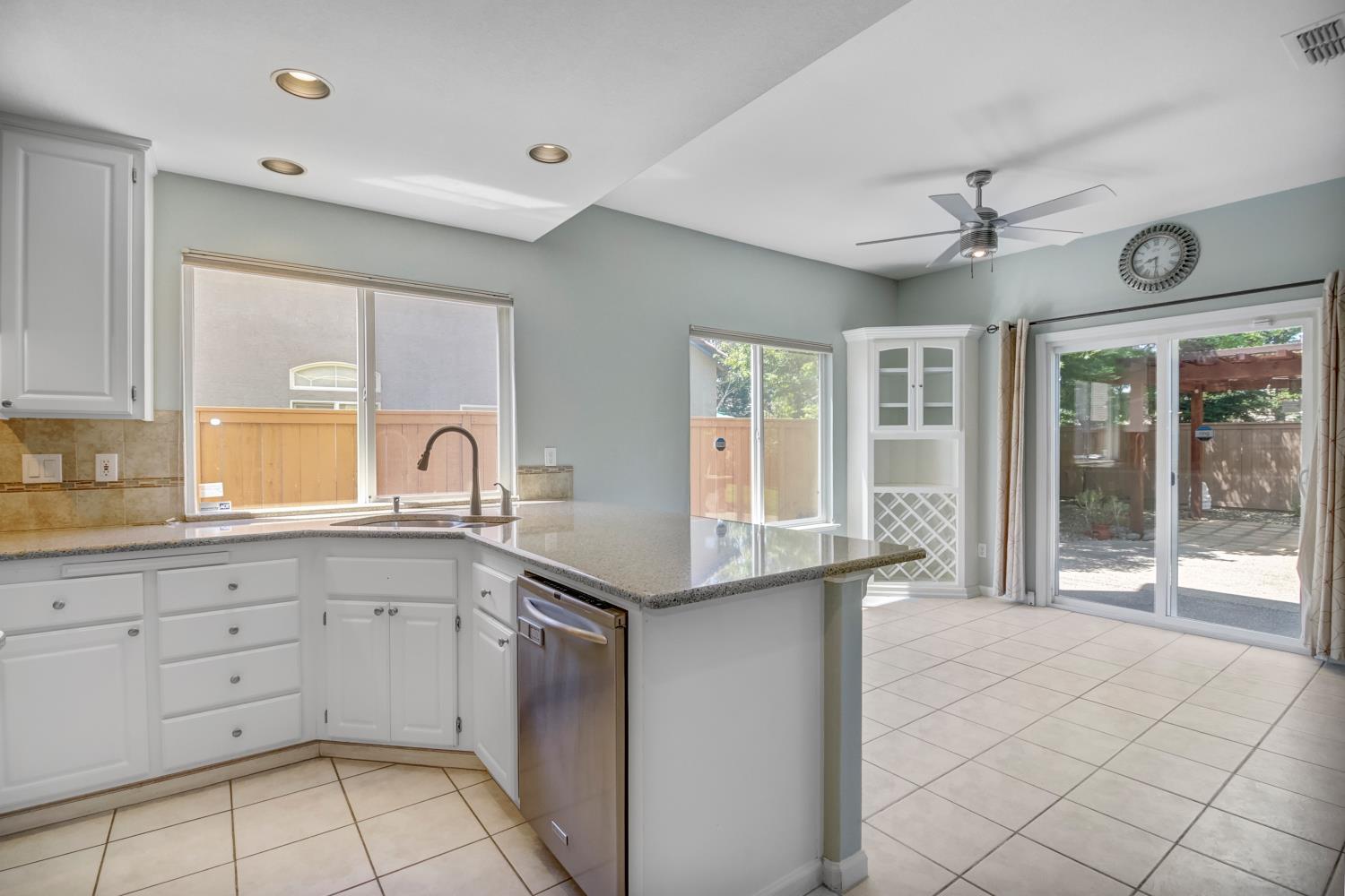 Detail Gallery Image 27 of 67 For 4091 Luxor Ln, Granite Bay,  CA 95746 - 6 Beds | 3 Baths