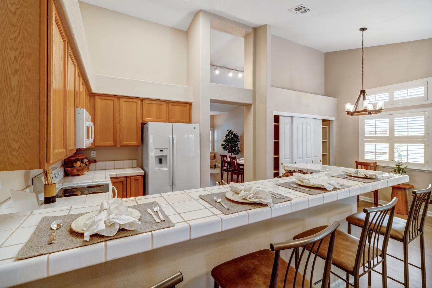 Detail Gallery Image 14 of 47 For 711 Sands Way, Folsom,  CA 95630 - 3 Beds | 2 Baths