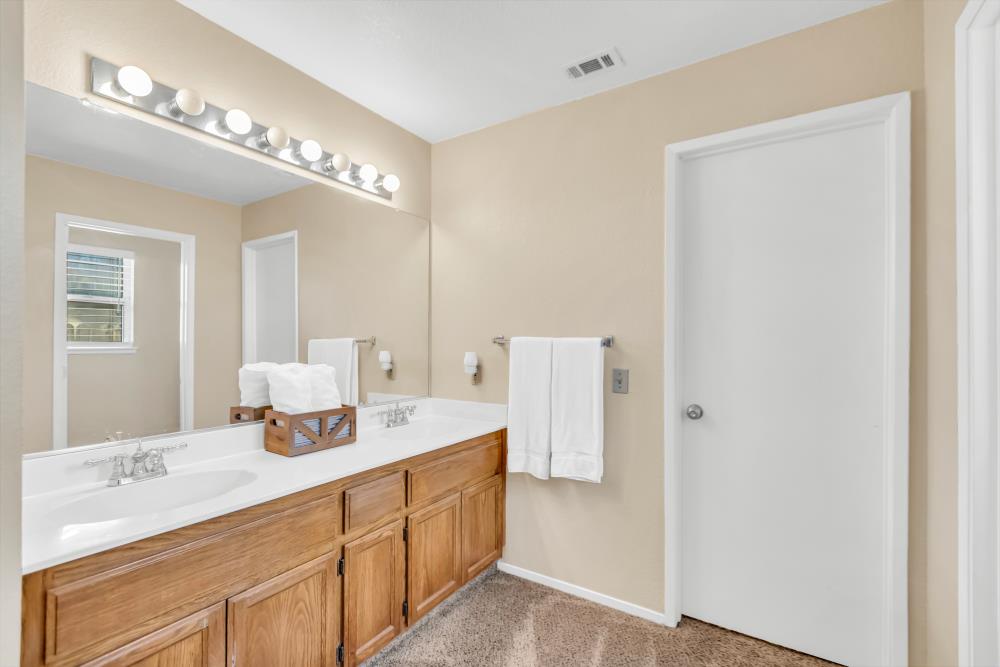 Detail Gallery Image 23 of 42 For 574 Ewell Ct, Galt,  CA 95632 - 3 Beds | 2 Baths