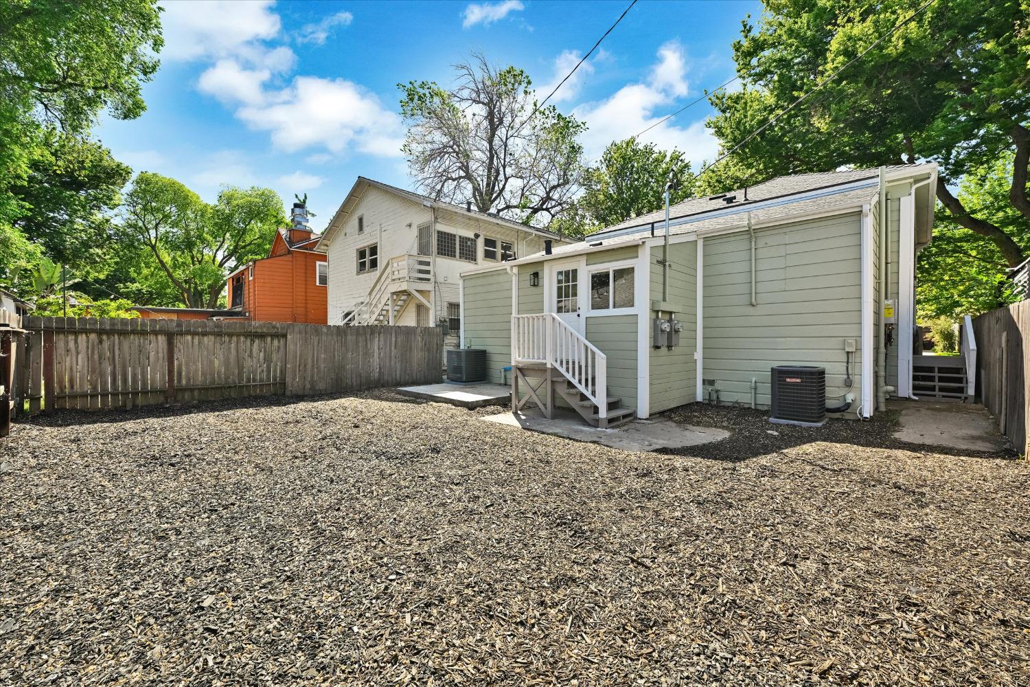 Detail Gallery Image 31 of 32 For 2019 12th St, Sacramento,  CA 95818 - – Beds | – Baths