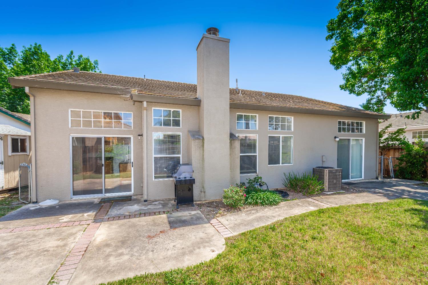 Detail Gallery Image 40 of 48 For 9051 Allenford Pl, Elk Grove,  CA 95624 - 3 Beds | 2 Baths