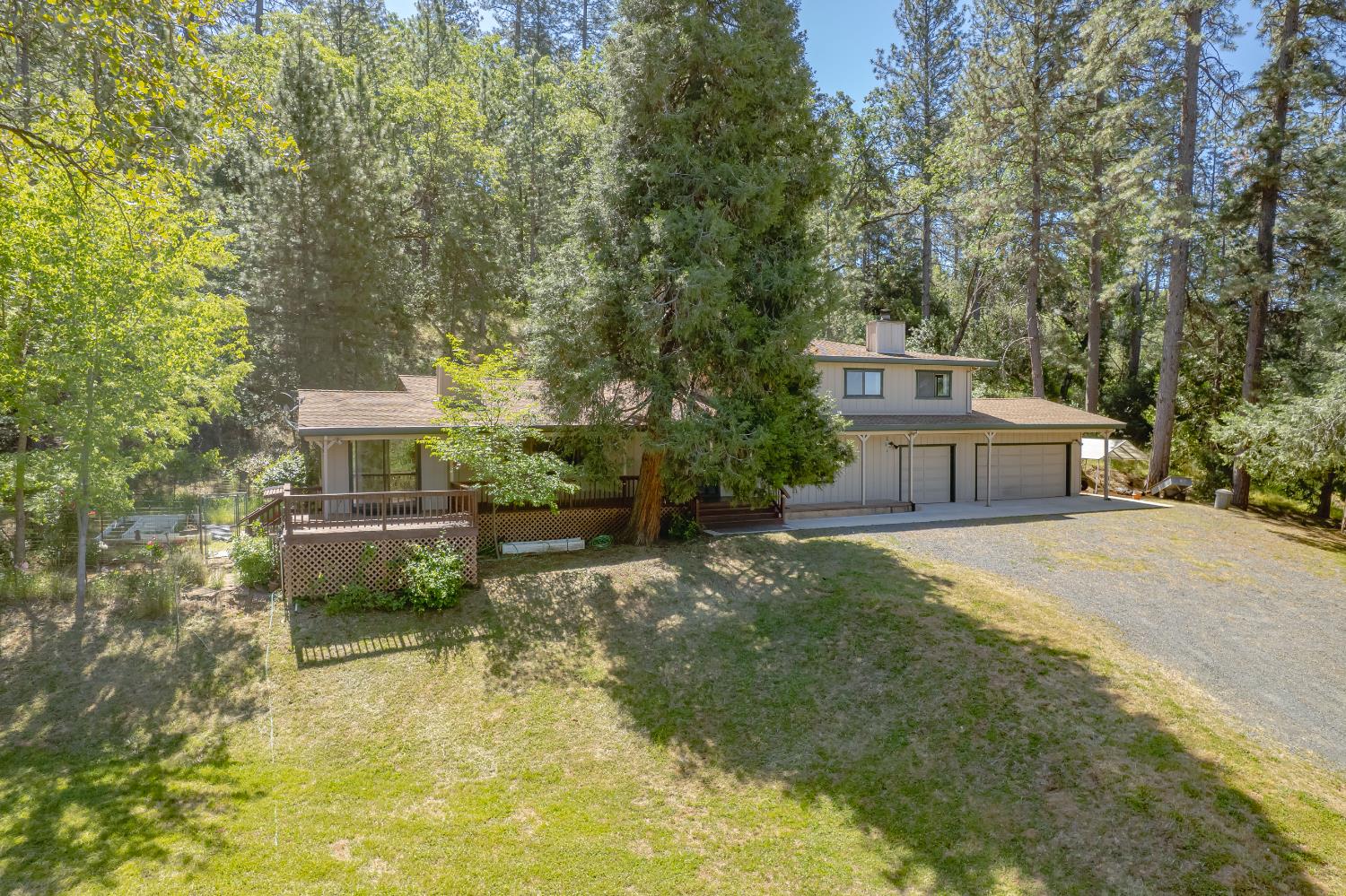 Detail Gallery Image 13 of 71 For 11107 Pekolee Dr, Grass Valley,  CA 95949 - 4 Beds | 3 Baths