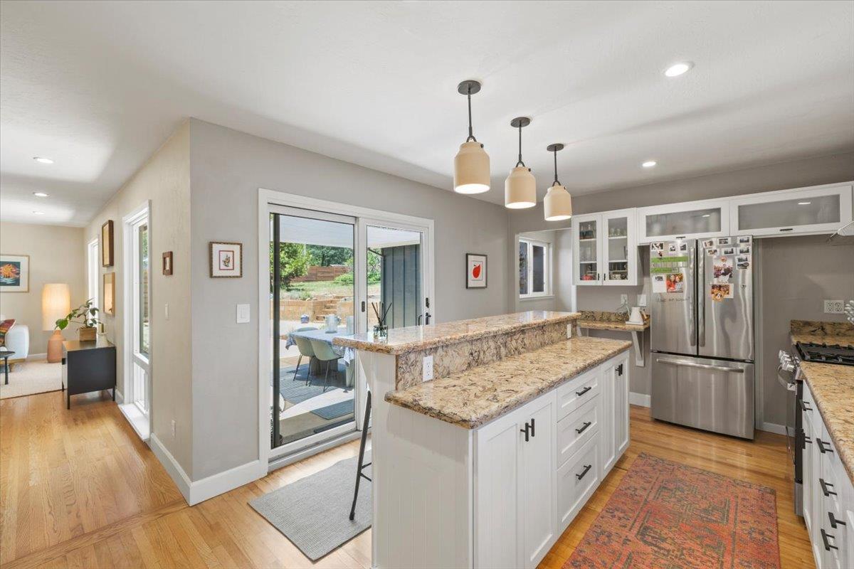 Detail Gallery Image 13 of 41 For 13409 Evergreen Dr, Nevada City,  CA 95959 - 3 Beds | 3 Baths