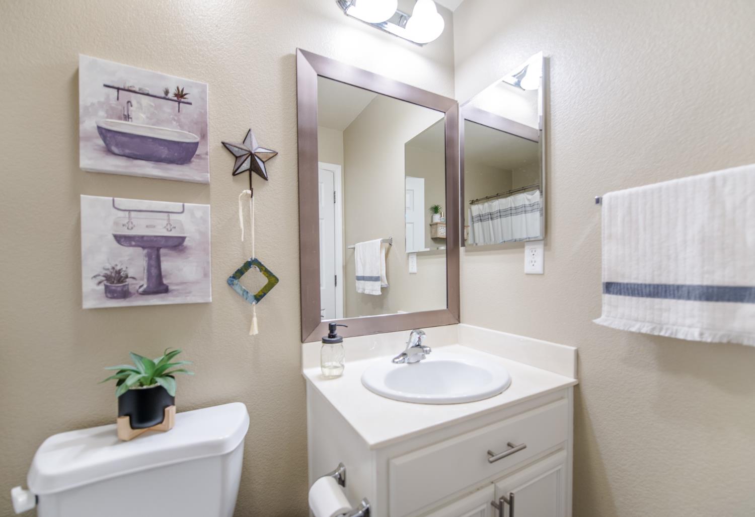 Detail Gallery Image 19 of 38 For 2363 Ackley Pl, Woodland,  CA 95776 - 5 Beds | 4 Baths