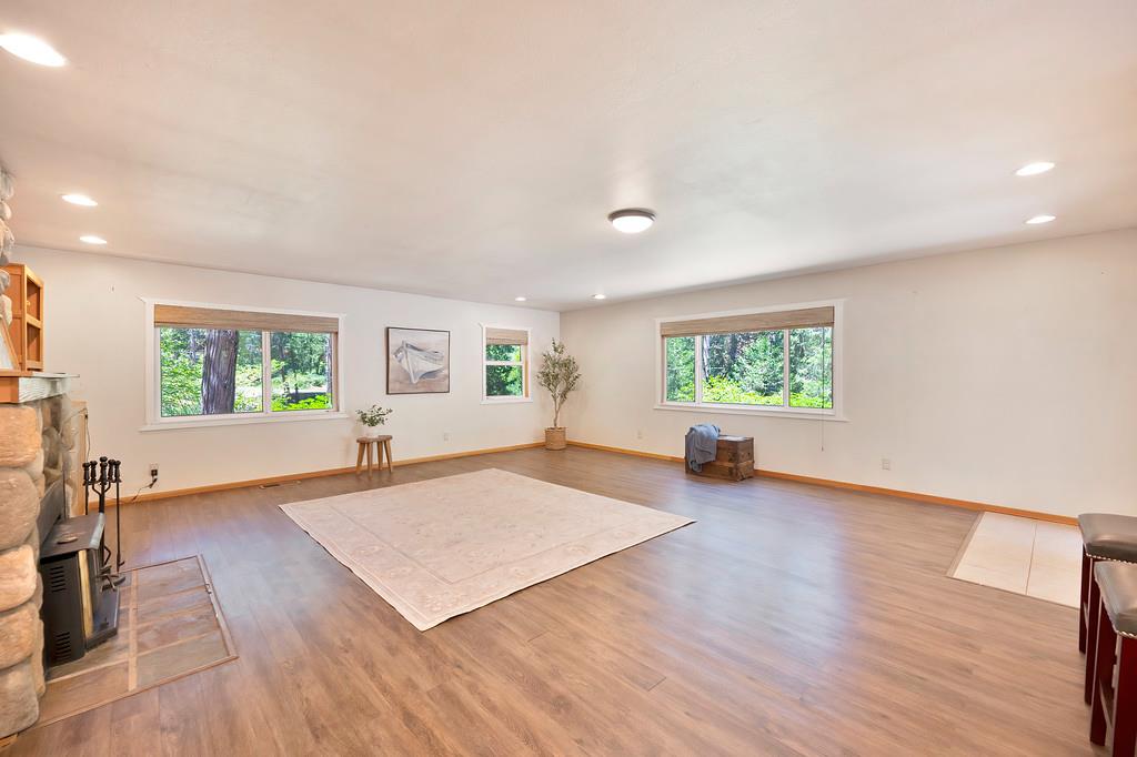 Detail Gallery Image 14 of 99 For 237 Sunnyside Dr, Colfax,  CA 95713 - 3 Beds | 2 Baths