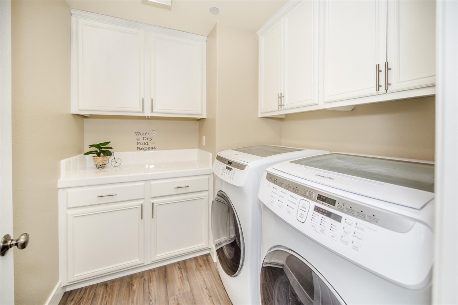 Detail Gallery Image 34 of 38 For 2363 Ackley Pl, Woodland,  CA 95776 - 5 Beds | 4 Baths