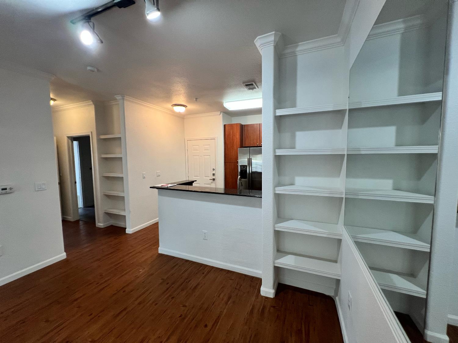 Detail Gallery Image 8 of 39 For 8434 Walerga Rd #1211,  Antelope,  CA 95843 - 2 Beds | 2 Baths