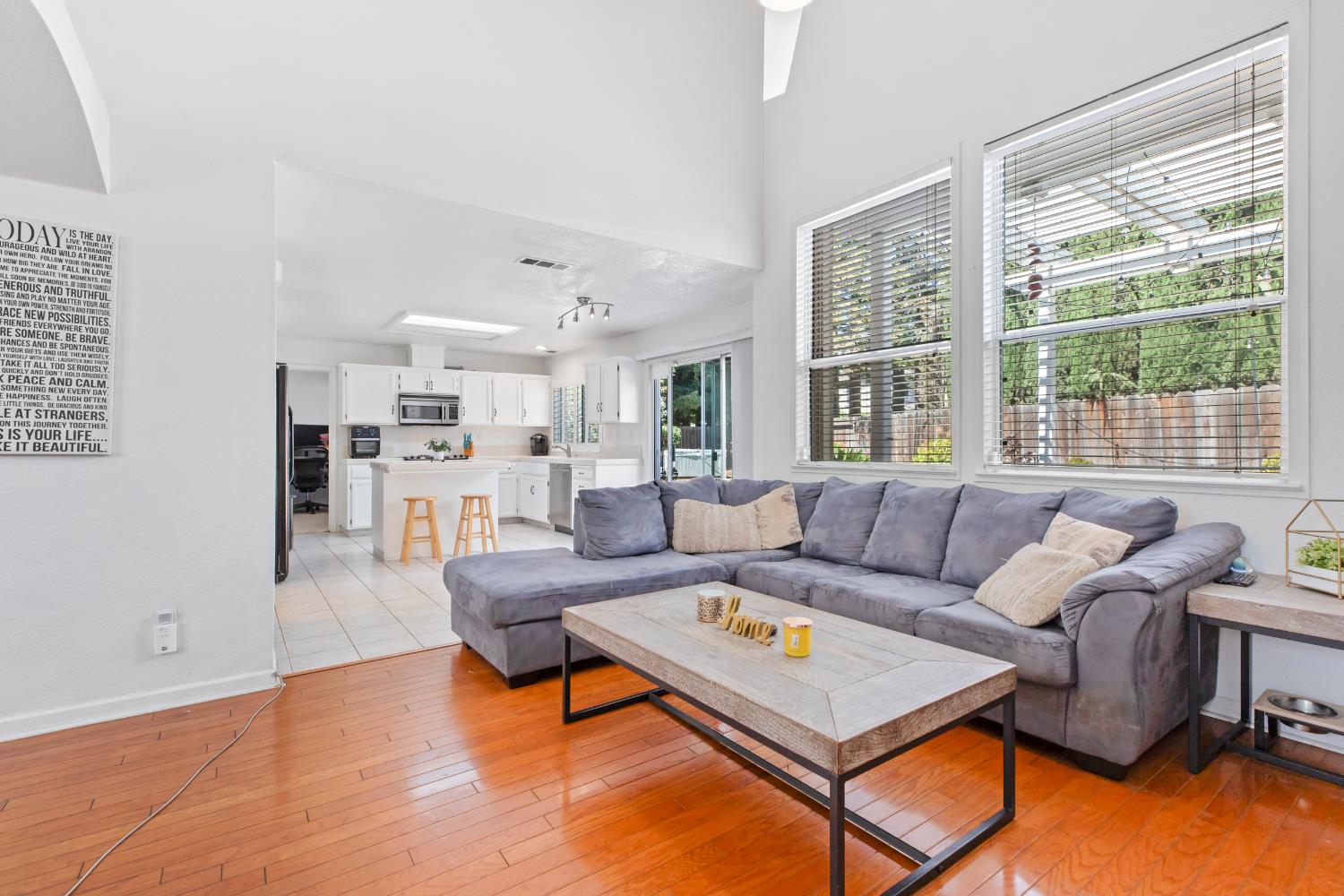 Detail Gallery Image 14 of 40 For 4208 Dante Ct, Salida,  CA 95368 - 4 Beds | 2/1 Baths