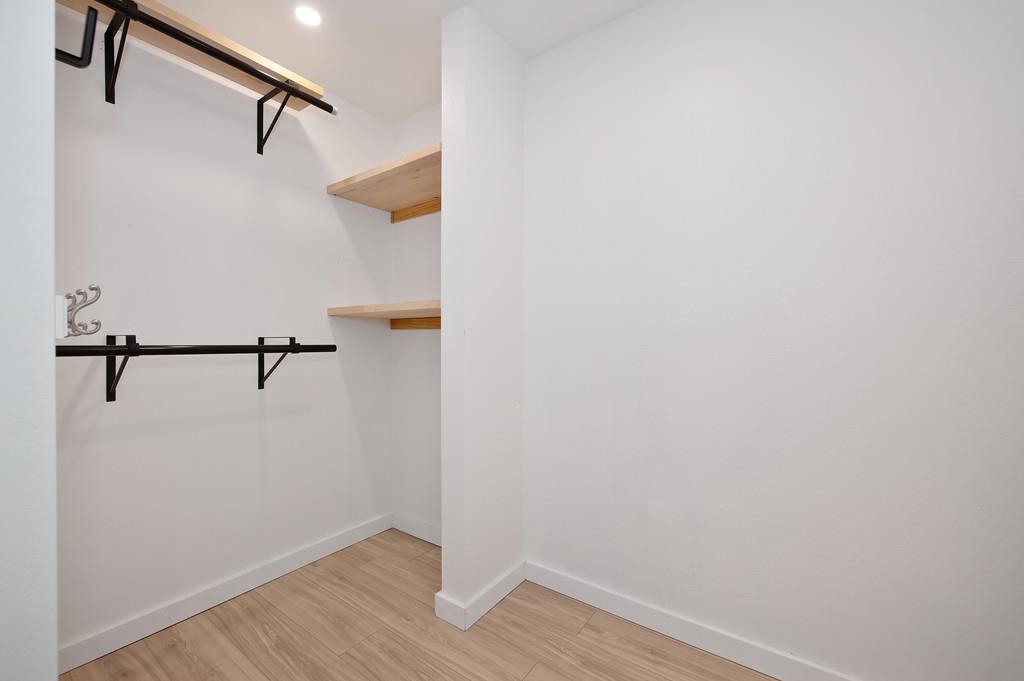 Detail Gallery Image 27 of 68 For 17725 Lake Forest Dr, Penn Valley,  CA 95946 - 3 Beds | 2 Baths