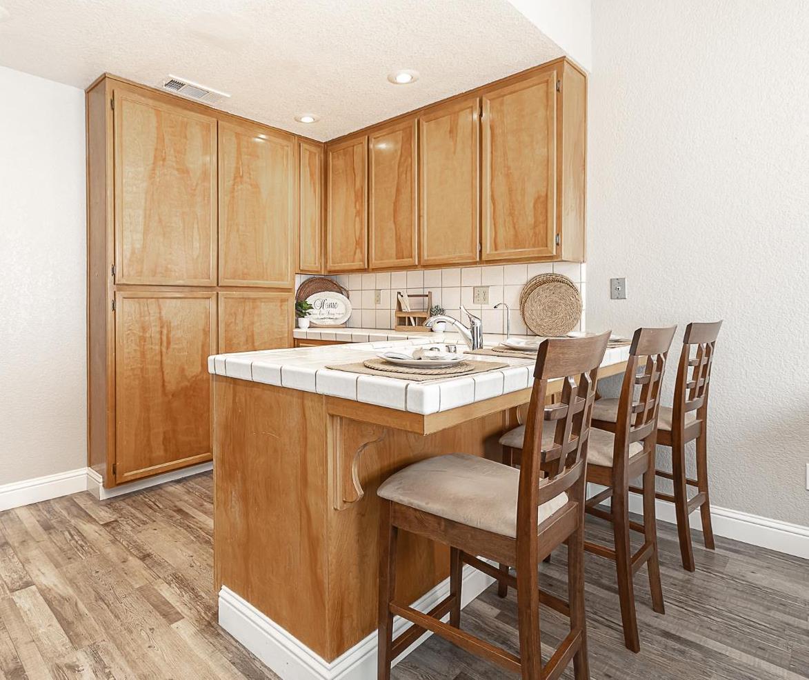 Detail Gallery Image 10 of 31 For 1110 Cedar Creek Dr #1,  Modesto,  CA 95355 - 2 Beds | 2 Baths