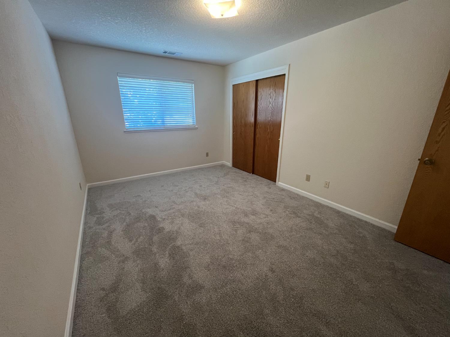 Detail Gallery Image 11 of 24 For 53 S Wallace Lake Dr, Wallace,  CA 95254 - 3 Beds | 2 Baths
