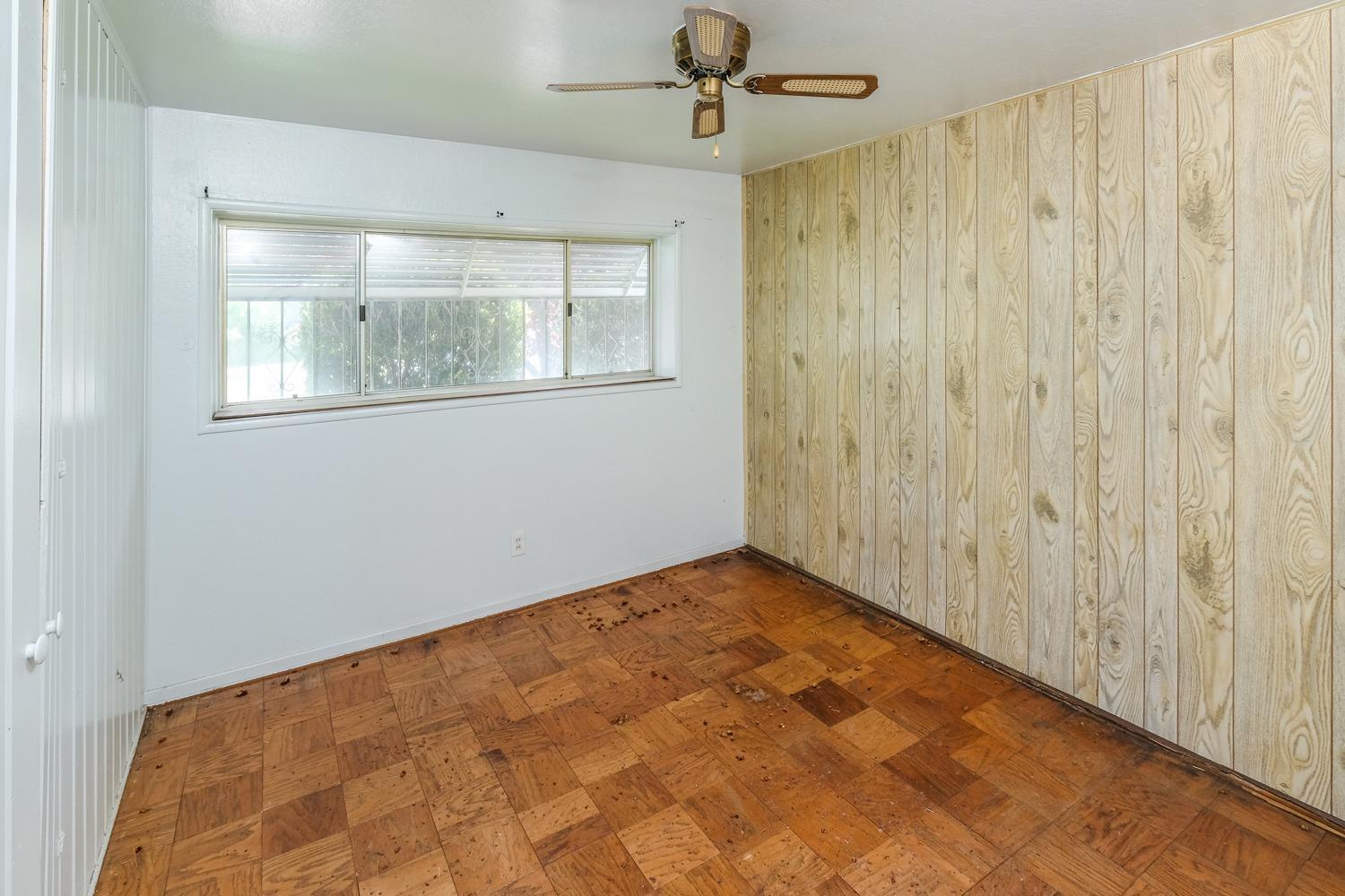 Detail Gallery Image 11 of 17 For 6241 40th Ave, Sacramento,  CA 95824 - 4 Beds | 2 Baths