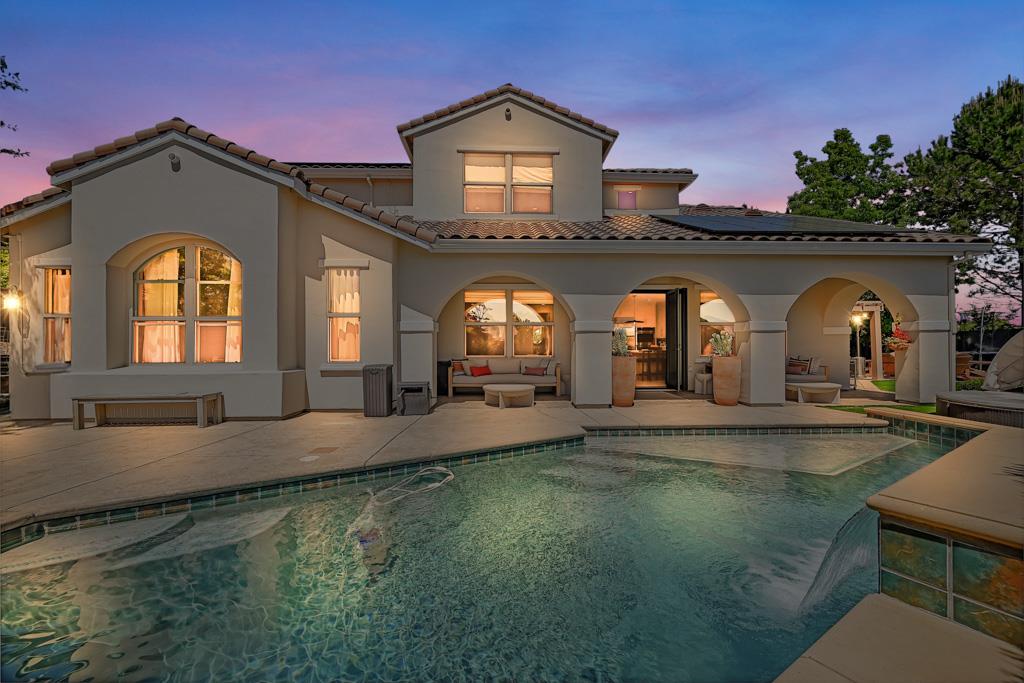 Detail Gallery Image 32 of 36 For 5020 Tesoro Way, El Dorado Hills,  CA 95762 - 5 Beds | 3/1 Baths