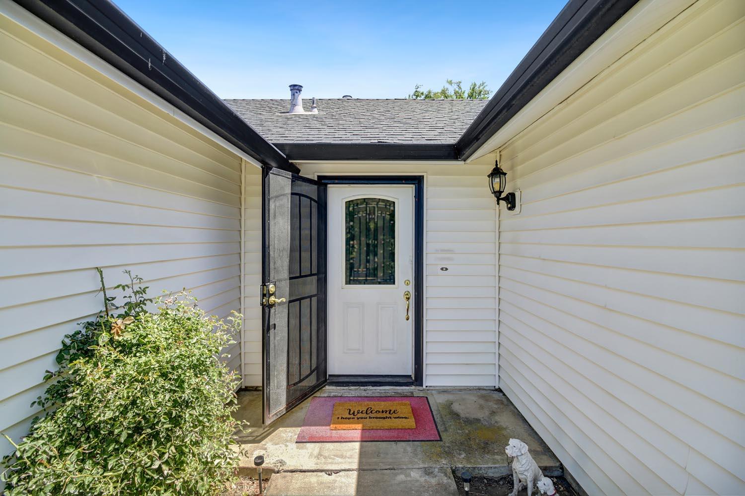 Detail Gallery Image 6 of 50 For 2767 Betty Way, West Sacramento,  CA 95691 - 3 Beds | 2 Baths