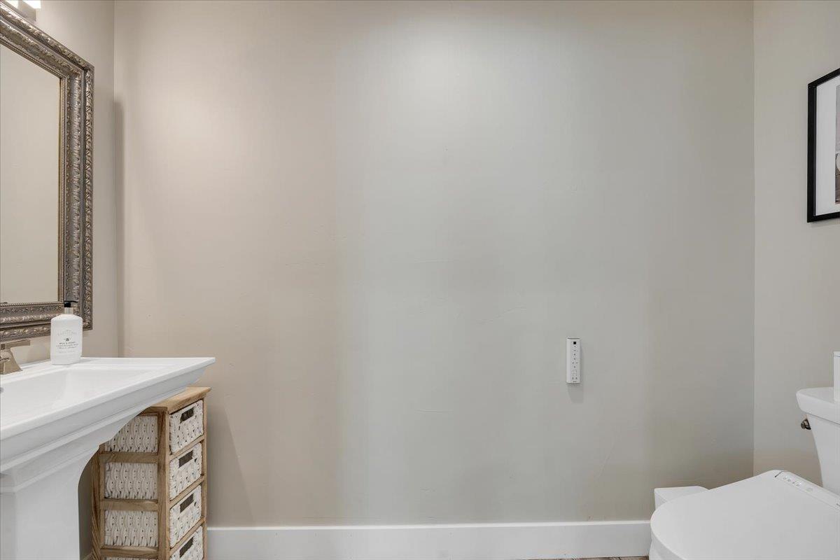 Detail Gallery Image 8 of 99 For 658 Bret Harte Dr #424,  Copperopolis,  CA 95228 - 4 Beds | 4/3 Baths