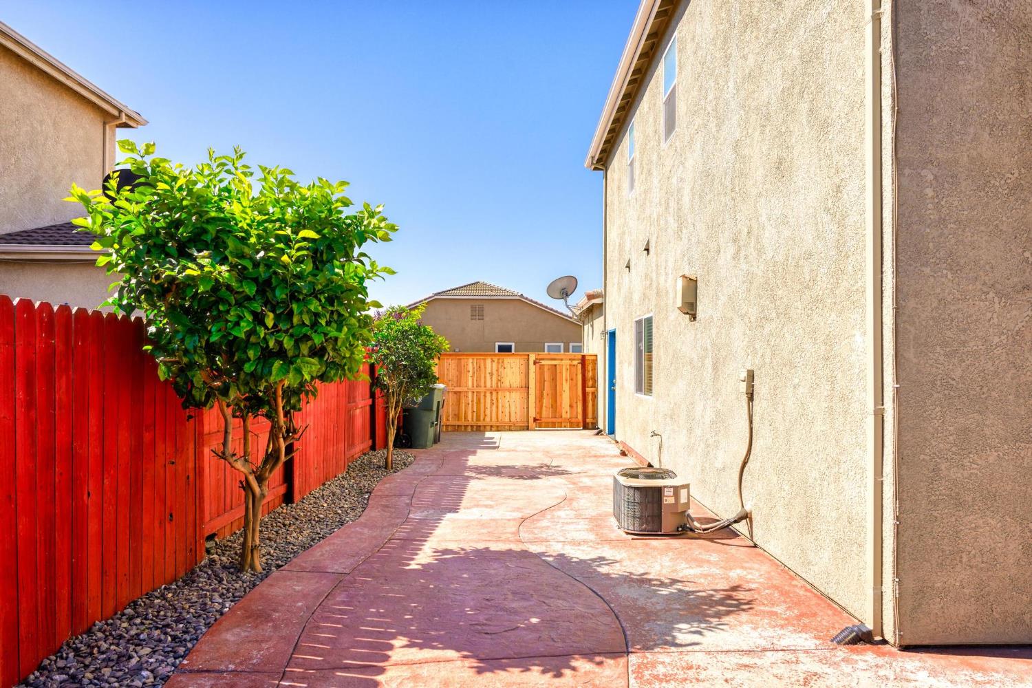 Detail Gallery Image 31 of 36 For 1615 Goldpoppy St, Manteca,  CA 95337 - 4 Beds | 3 Baths