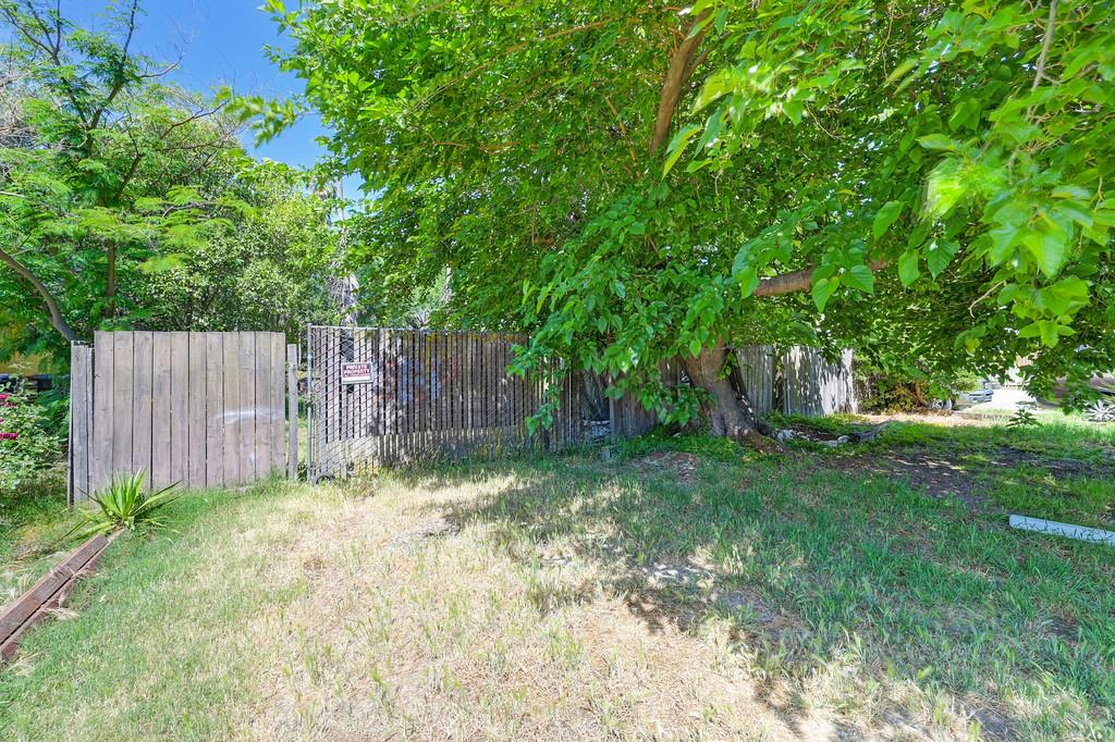 Detail Gallery Image 2 of 17 For 3121 Judah St, Sacramento,  CA 95815 - – Beds | – Baths