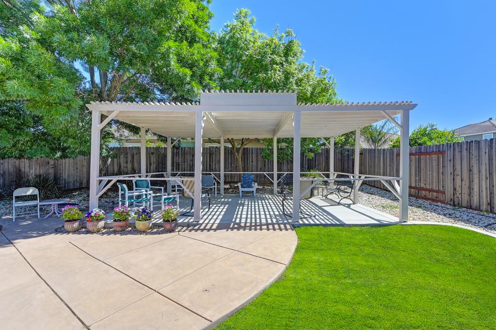 Detail Gallery Image 54 of 71 For 10317 Moura Ct, Elk Grove,  CA 95757 - 4 Beds | 2/1 Baths