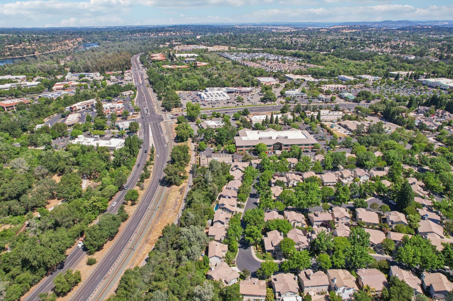 Detail Gallery Image 43 of 53 For 343 Coventry Cir, Folsom,  CA 95630 - 4 Beds | 2/1 Baths