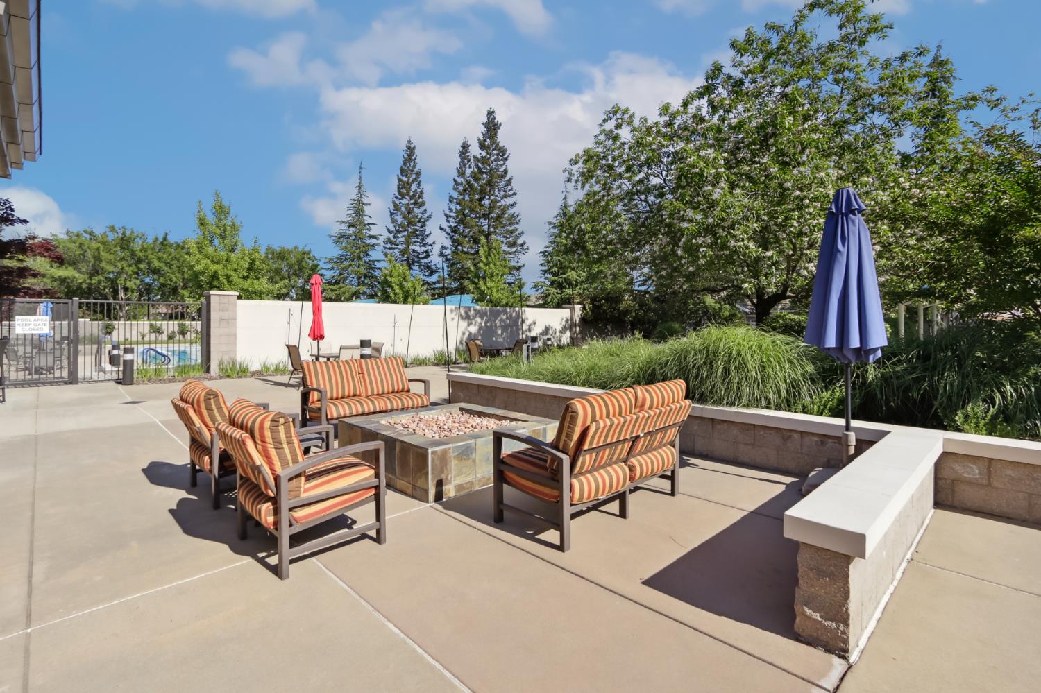 Detail Gallery Image 40 of 43 For 2398 Langtree Dr, Roseville,  CA 95747 - 2 Beds | 2 Baths