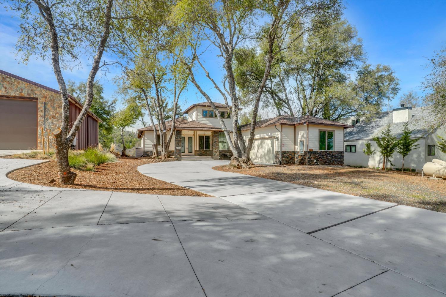 Oak Grove Circle, Groveland, California image 5