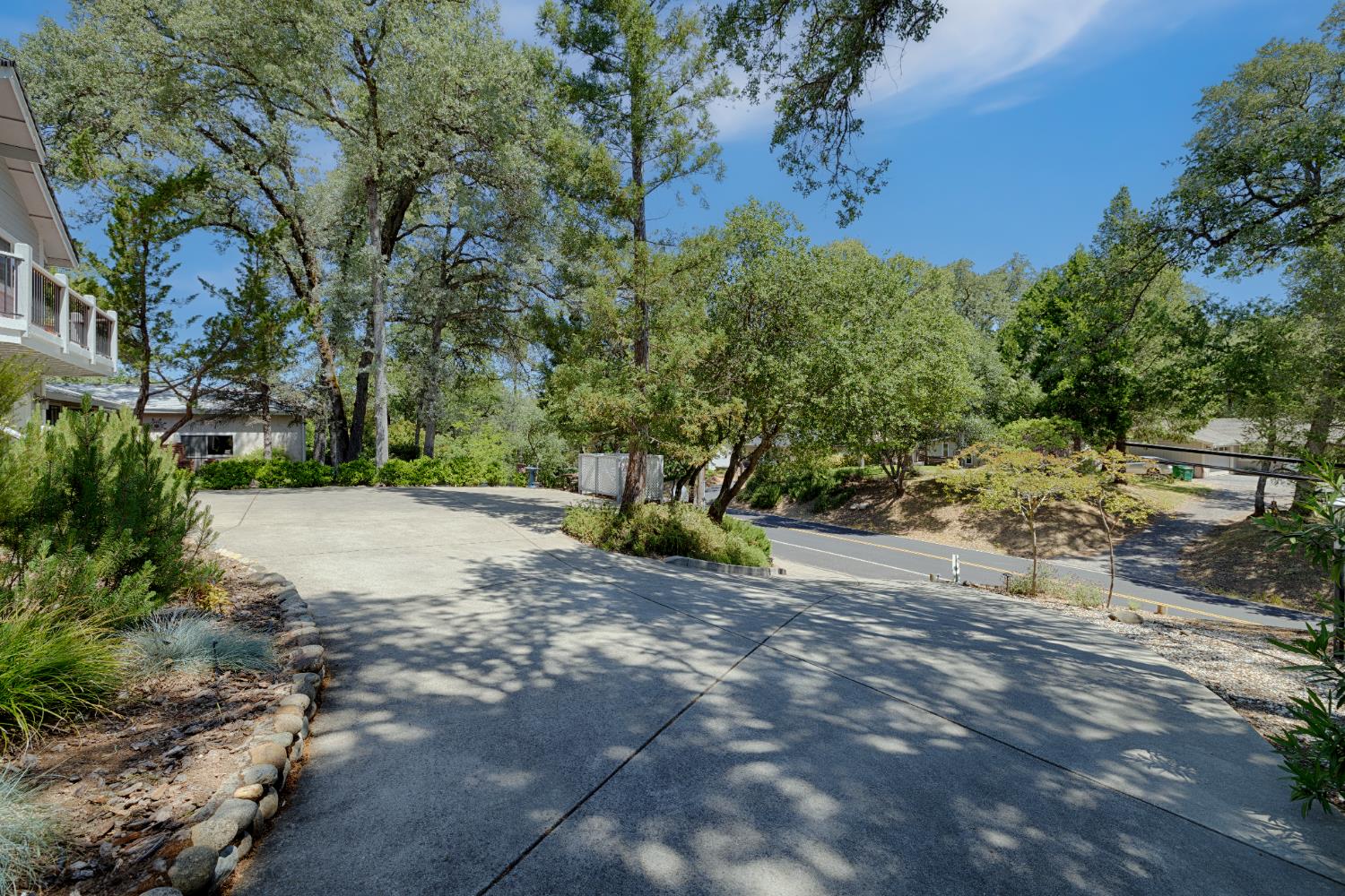 Detail Gallery Image 11 of 81 For 12431 Torrey Pines Dr, Auburn,  CA 95602 - 4 Beds | 3 Baths