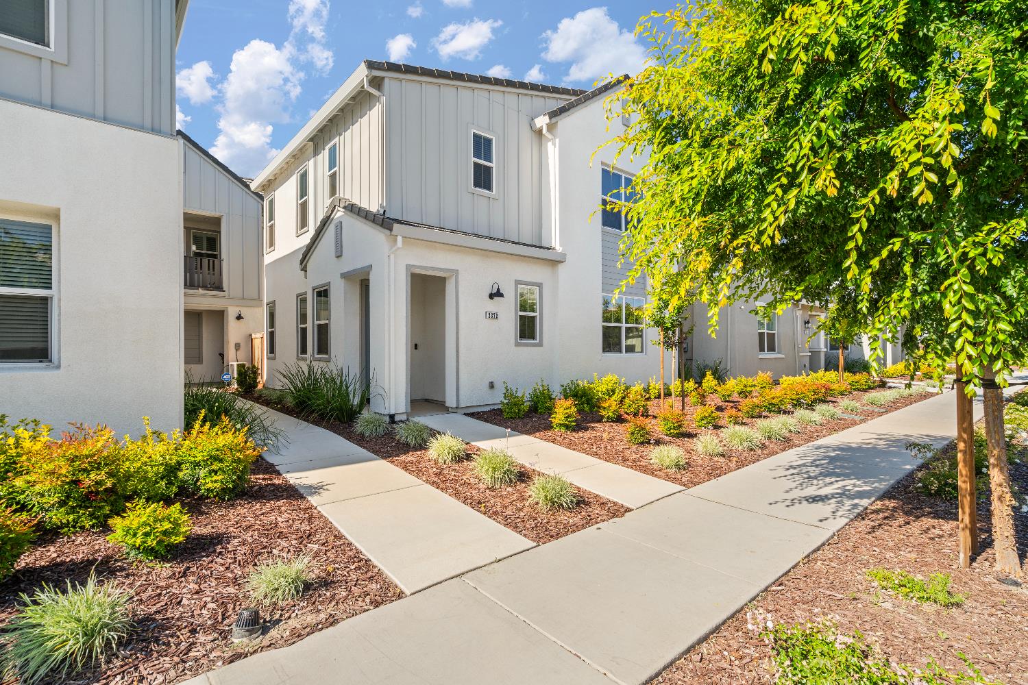 Detail Gallery Image 38 of 39 For 2372 Garden Farms Ave, Lathrop,  CA 95330 - 4 Beds | 3 Baths