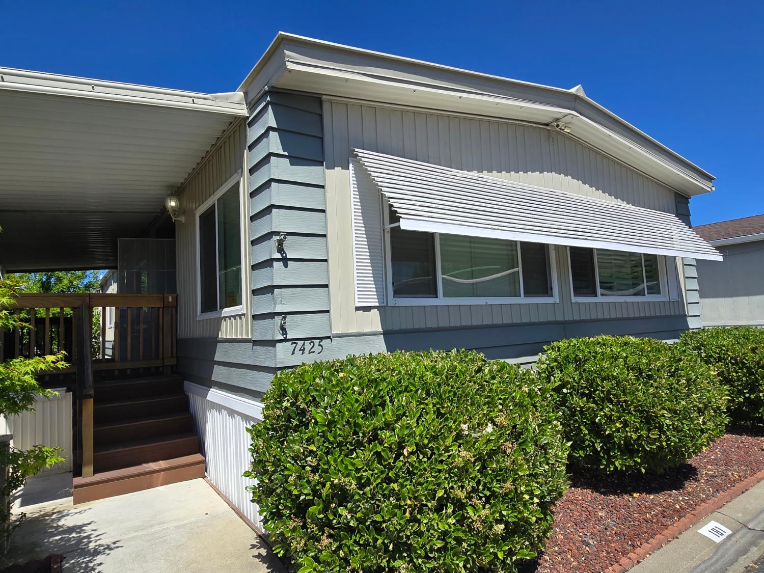 Detail Gallery Image 1 of 47 For 7425 Sylmar Ln 181, Sacramento,  CA 95842 - 3 Beds | 2 Baths