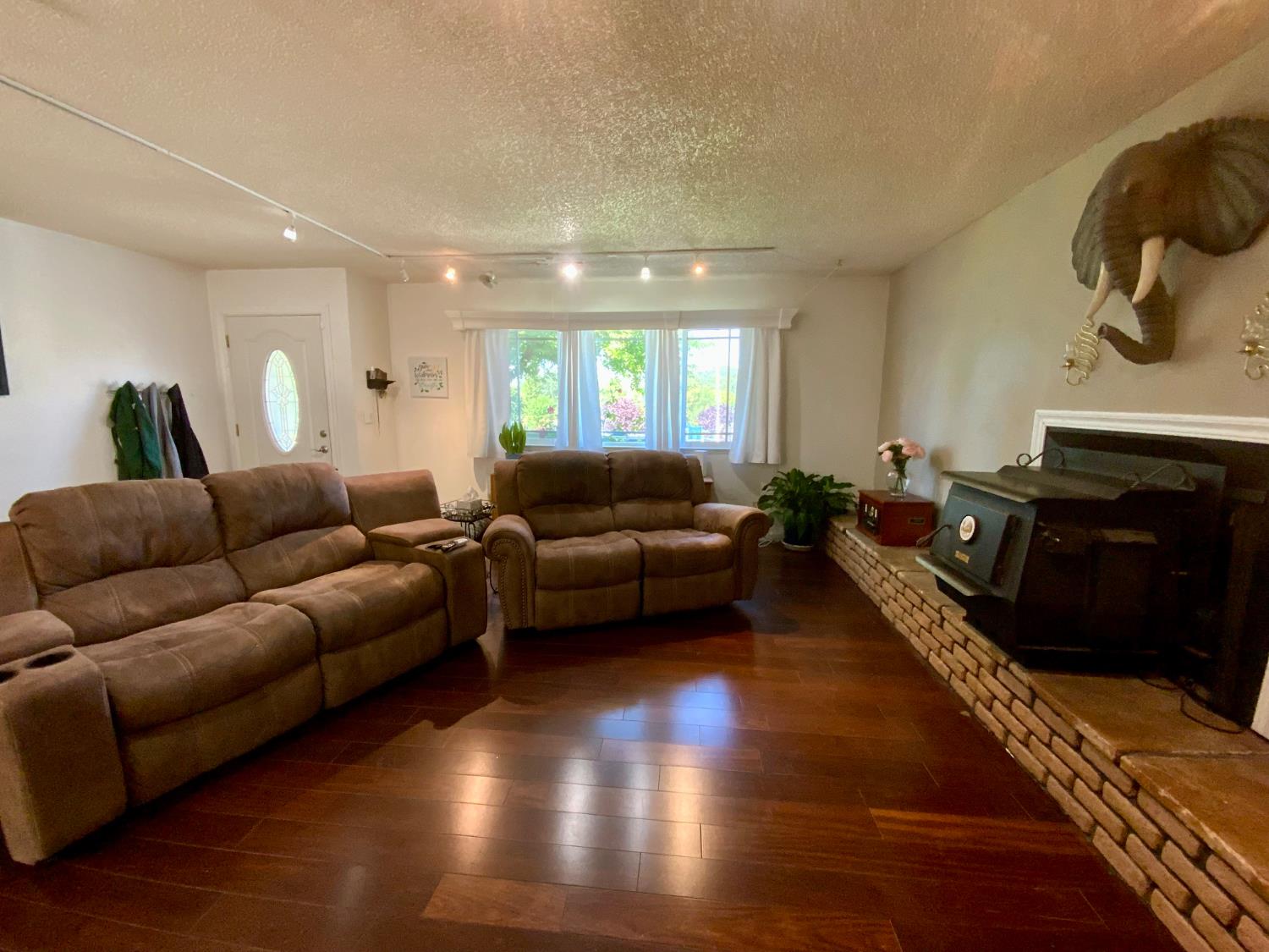 Detail Gallery Image 12 of 49 For 2367 Ponderosa Rd, Rescue,  CA 95672 - 3 Beds | 2 Baths