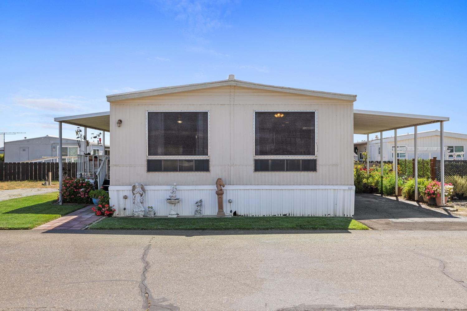 Detail Gallery Image 3 of 35 For 3418 N Waring Rd 52, Denair,  CA 95316 - 2 Beds | 2 Baths