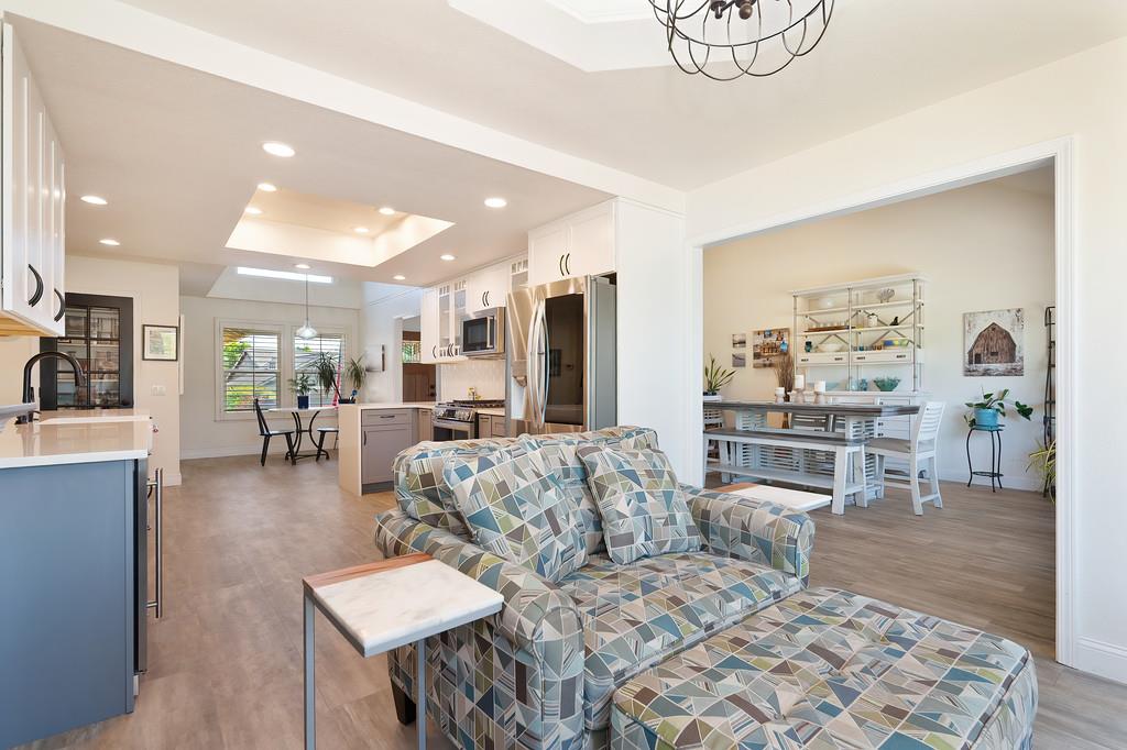Detail Gallery Image 10 of 50 For 14725 Plano Ct, Rancho Murieta,  CA 95683 - 4 Beds | 2 Baths