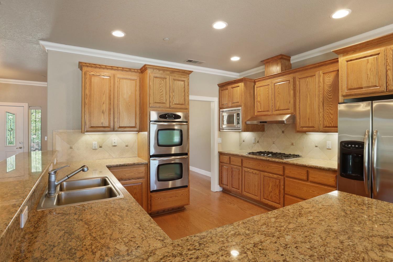 Detail Gallery Image 16 of 74 For 13703 Christensen Rd, Galt,  CA 95632 - 4 Beds | 2/1 Baths
