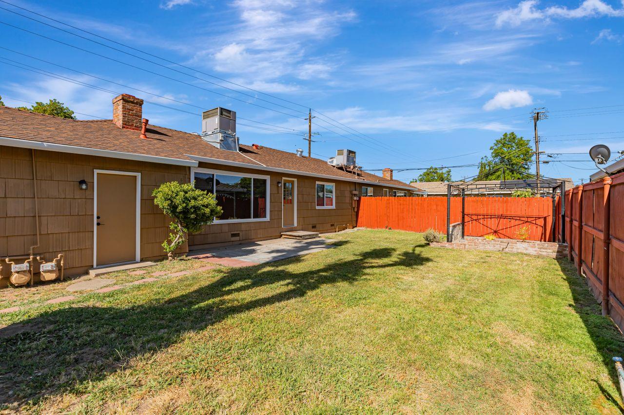 Detail Gallery Image 64 of 72 For 4130 Arden Way, Sacramento,  CA 95864 - – Beds | – Baths