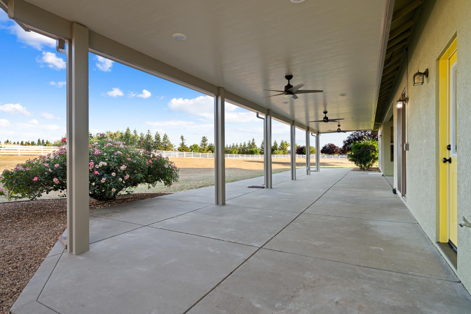 Detail Gallery Image 63 of 90 For 9461 Crossrail Dr, Wilton,  CA 95693 - 5 Beds | 3 Baths