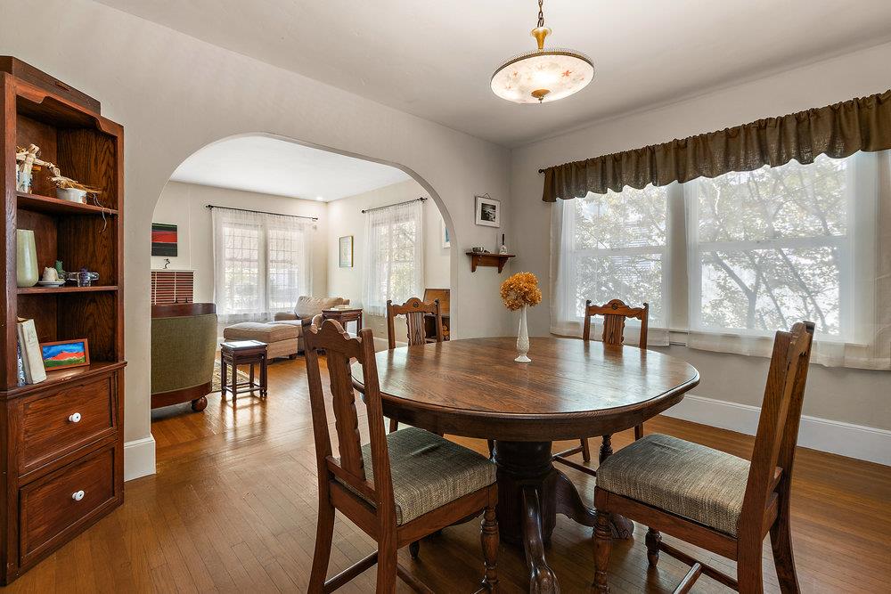 Detail Gallery Image 10 of 35 For 2709 23rd St, Sacramento,  CA 95818 - 2 Beds | 1 Baths