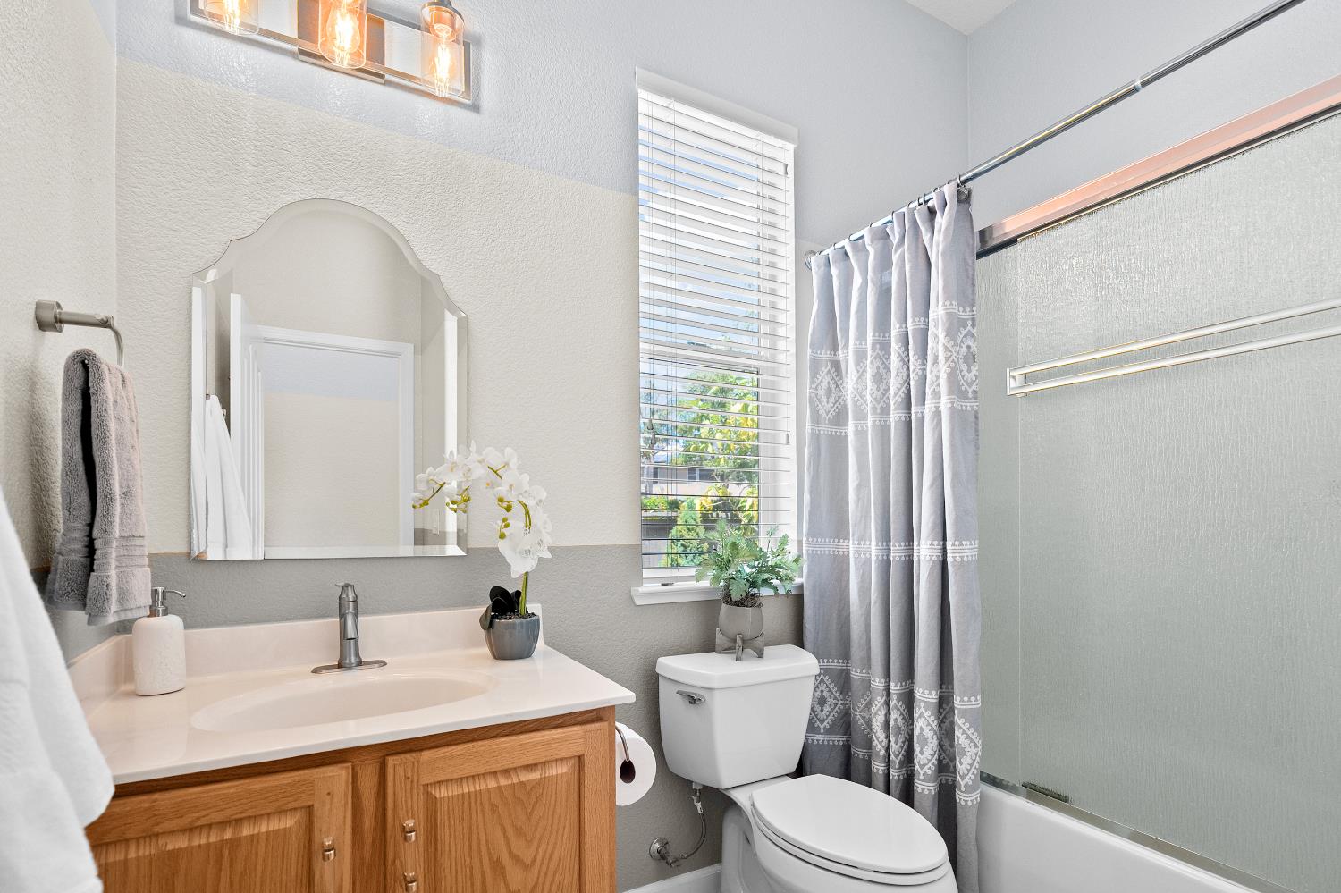 Detail Gallery Image 36 of 65 For 9501 Misty Cove Ln, Elk Grove,  CA 95758 - 2 Beds | 2 Baths
