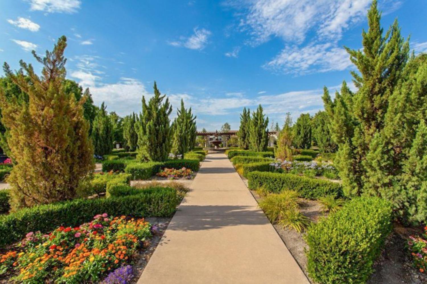 Detail Gallery Image 46 of 46 For 431 Pelican Bay Cir, Sacramento,  CA 95835 - 2 Beds | 2 Baths