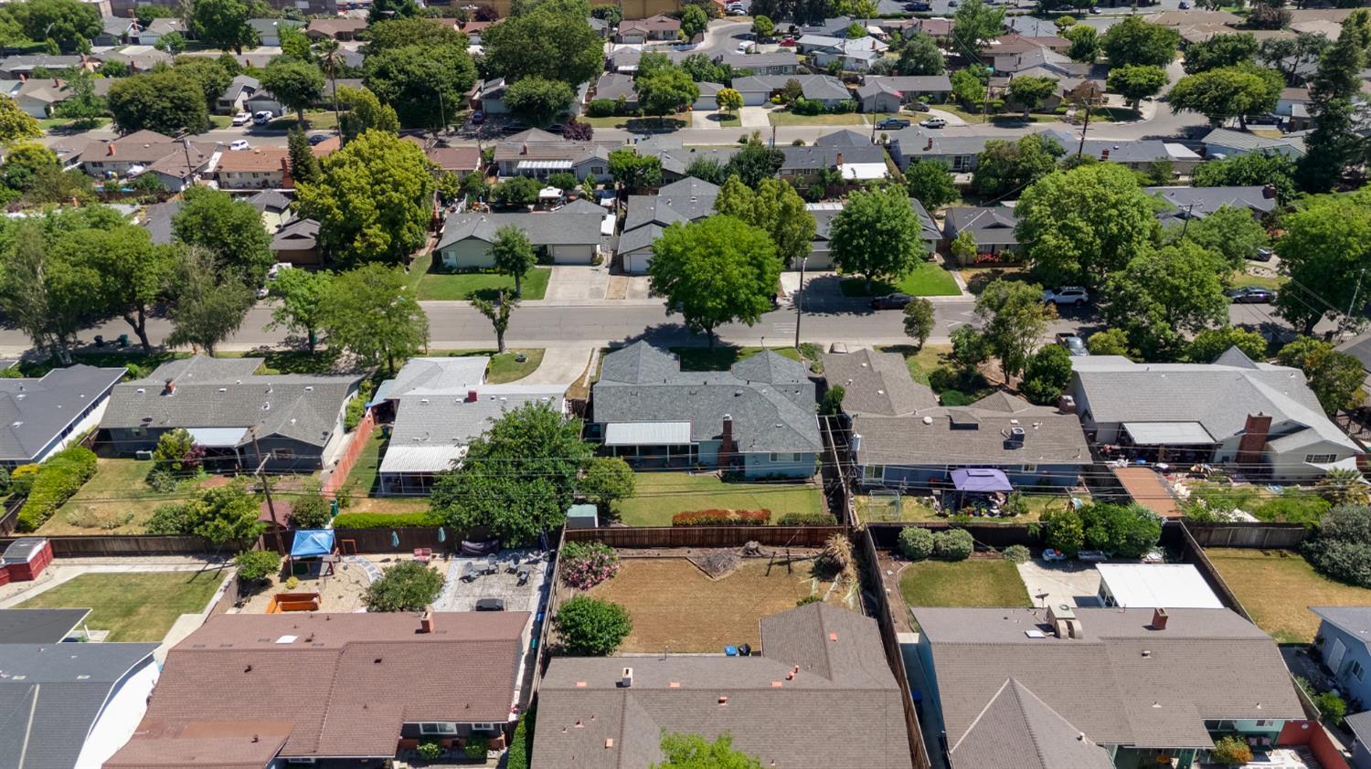 Detail Gallery Image 28 of 29 For 223 E Yorkshire Dr, Stockton,  CA 95207 - 3 Beds | 2 Baths