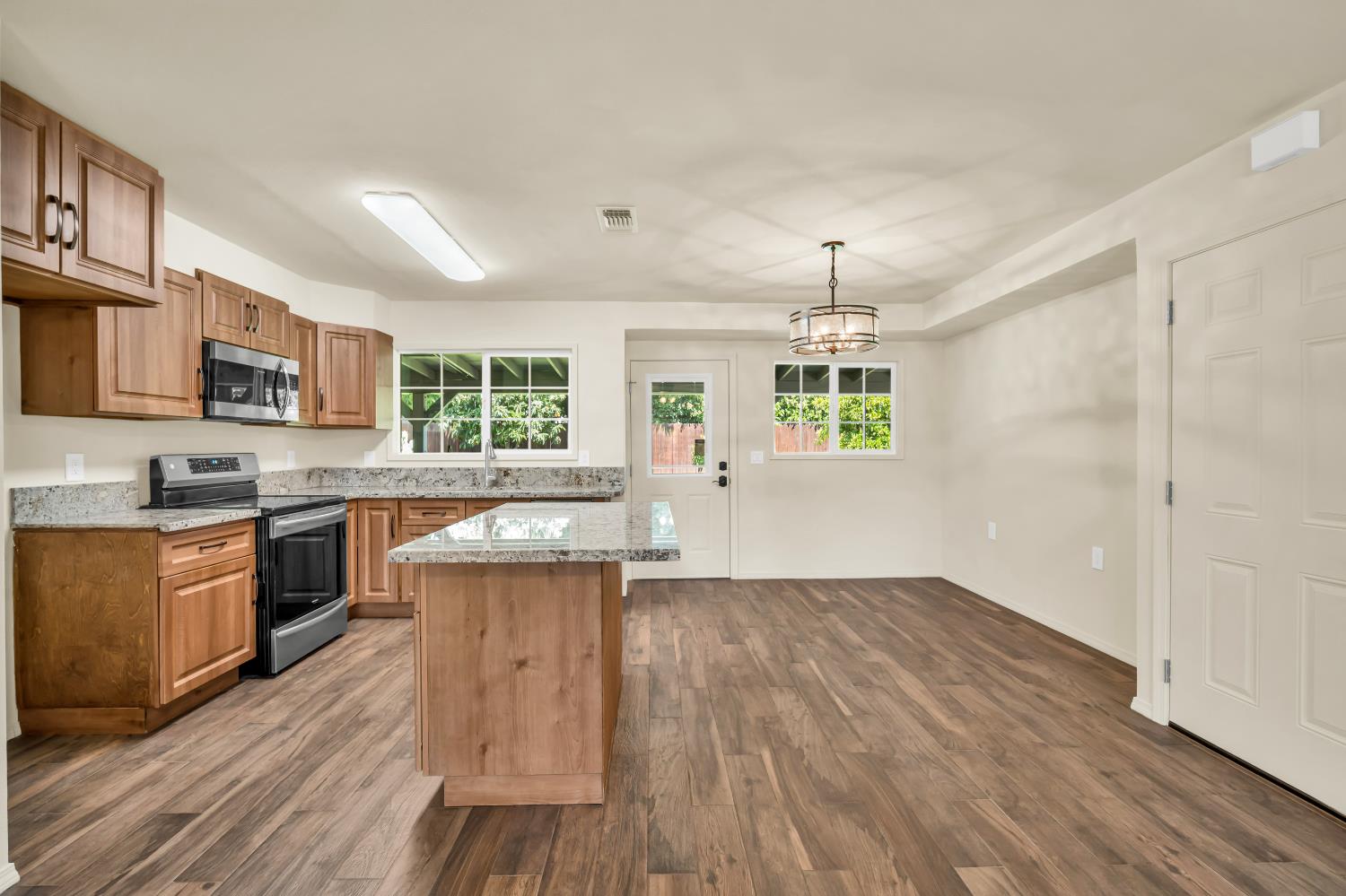 Detail Gallery Image 14 of 47 For 7166 Arutas Dr, North Highlands,  CA 95660 - 3 Beds | 2 Baths