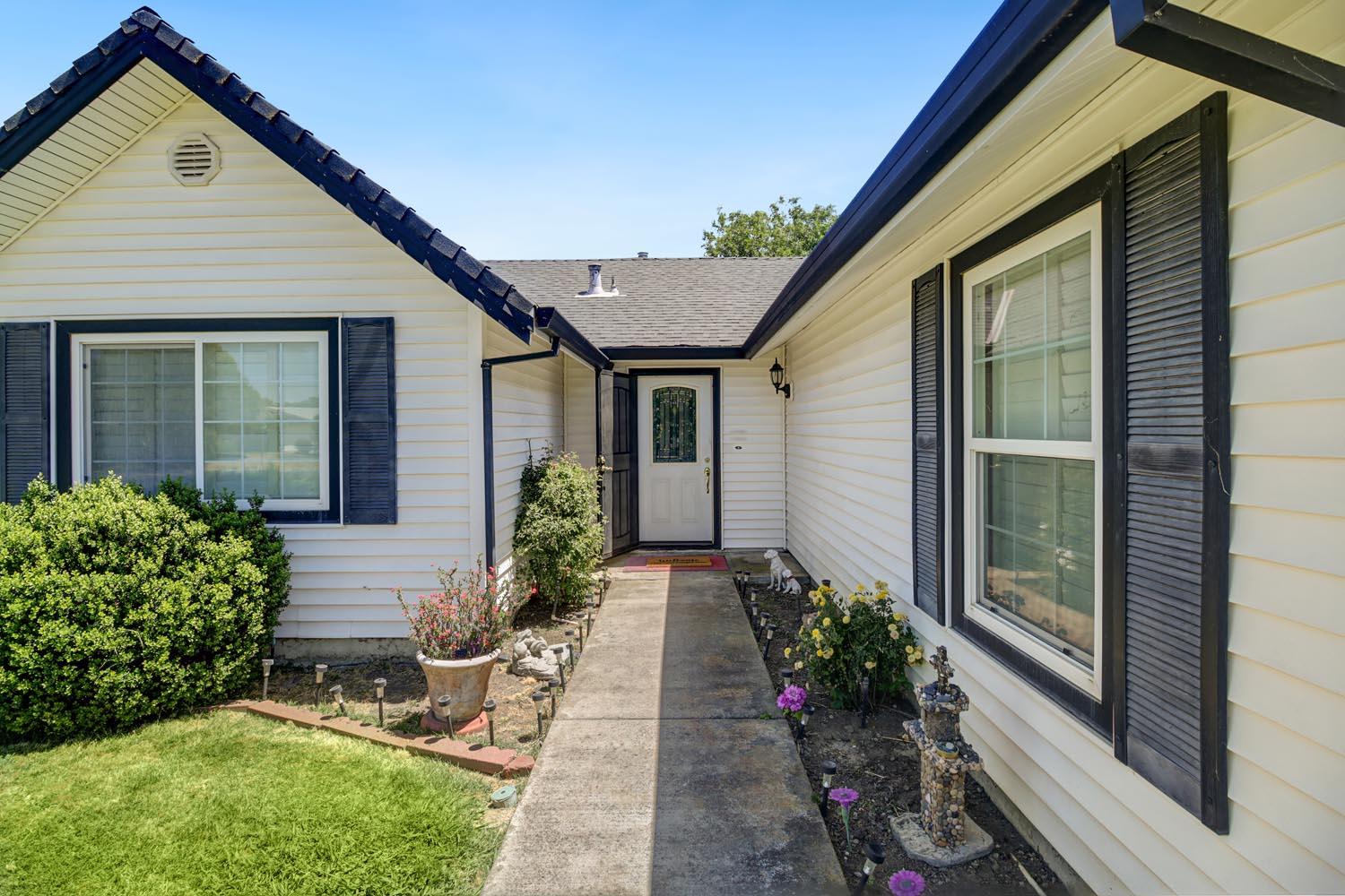 Detail Gallery Image 5 of 50 For 2767 Betty Way, West Sacramento,  CA 95691 - 3 Beds | 2 Baths